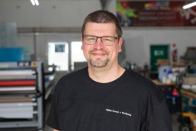 Alpha Druck + Werbung Elmshorn über uns Team 02 Gerrit Naucke
