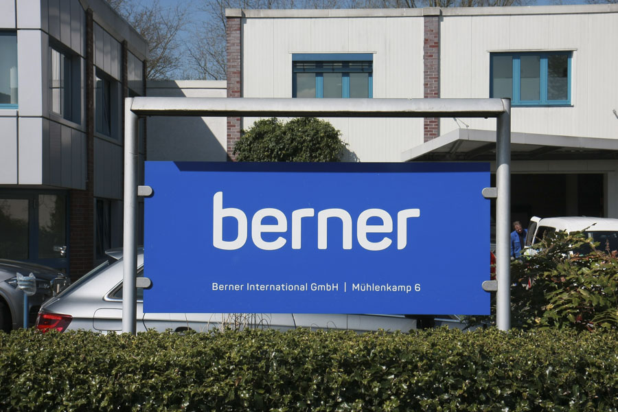 Alpha Druck + Werbung Elmshorn Leistungen 26 Beschriftungen