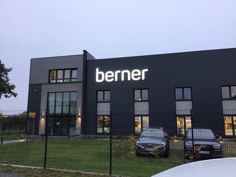 Alpha Druck + Werbung Elmshorn Produkte Schilder der besonderen Art 01